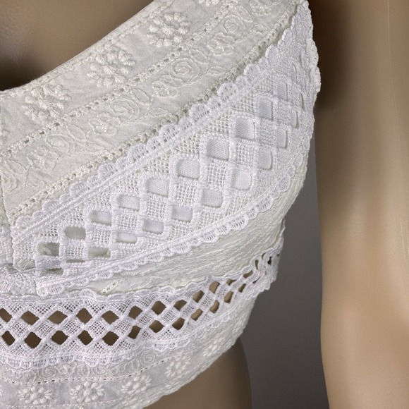Rebellion Women's Size S White Lace Crop Cami Top Smocked V-neck Sleeveless - Picture 3 of 16